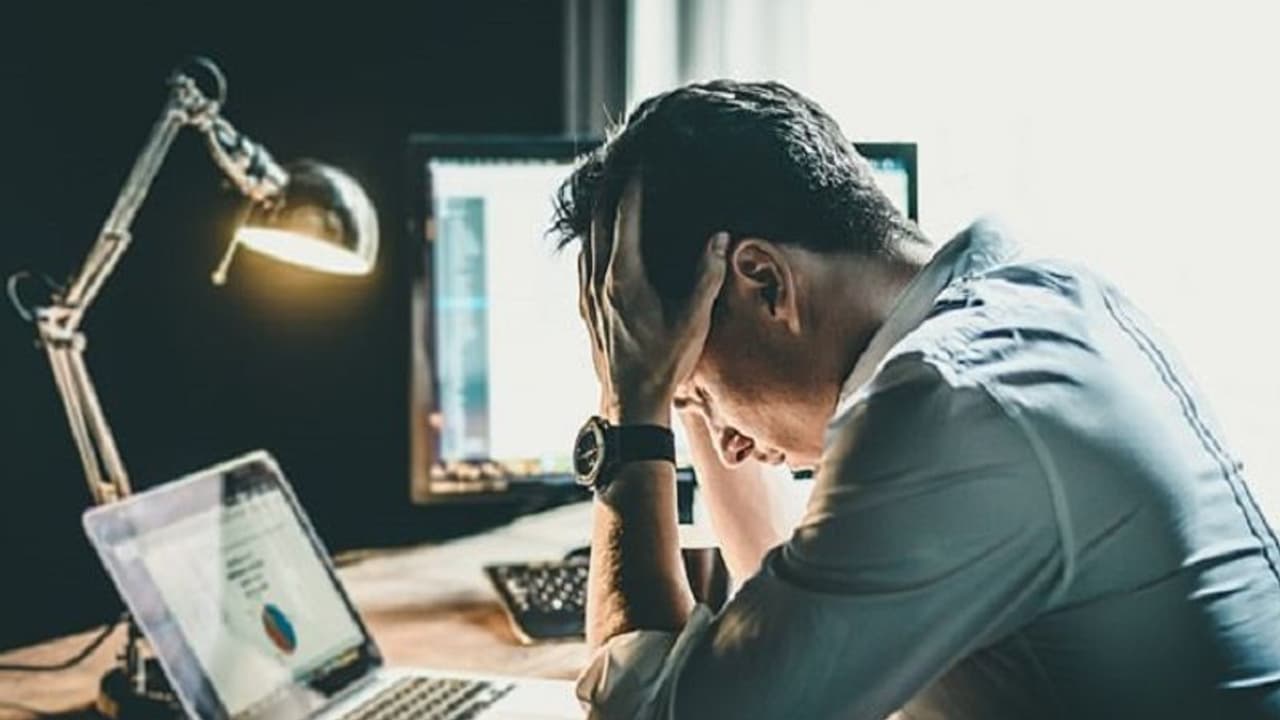 UP News: स्वास्थ्य विभाग में नौकरी का झांसा देकर भाई बहन से ठगे 30 लाख, FIR दर्ज UP News: स्वास्थ्य विभाग में नौकरी का झांसा देकर भाई बहन से ठगे 30 लाख, FIR दर्ज