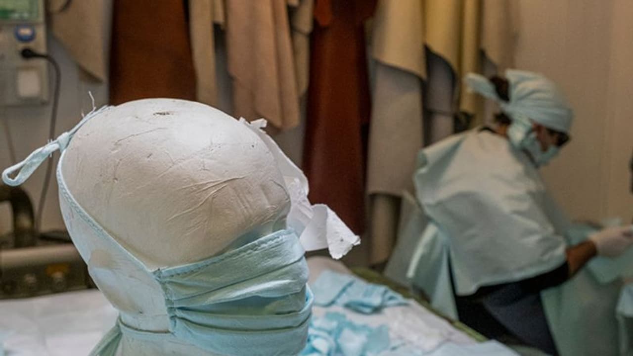 ముంబైలో పిలిప్పైన్స్ వ్యక్తి మృతి: దేశంలో 8కి చేరిన మృతుల సంఖ్య ముంబైలో పిలిప్పైన్స్ వ్యక్తి మృతి: దేశంలో 8కి చేరిన మృతుల సంఖ్య