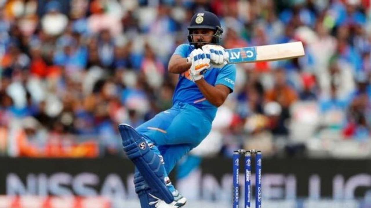 बेहतरीन पुल शॉट खेलने वाले बल्लेबाजों में ICC ने रोहित को नहीं किया शामिल, हिटमैन ने ले ली कर्मचारियों की मौज बेहतरीन पुल शॉट खेलने वाले बल्लेबाजों में ICC ने रोहित को नहीं किया शामिल, हिटमैन ने ले ली कर्मचारियों की मौज