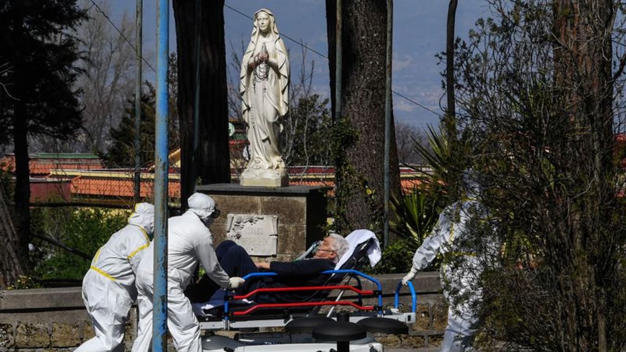 16 ஆயிரத்தை கடந்தது கொரோனா பலி..! கோர தாண்டவத்தால் பீதியில் உலக நாடுகள்..! 16 ஆயிரத்தை கடந்தது கொரோனா பலி..! கோர தாண்டவத்தால் பீதியில் உலக நாடுகள்..!