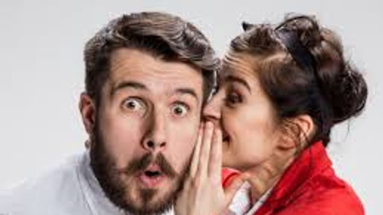 போட்டோ எல்லாம் மேட்டரே இல்ல... நடிகருக்காக 2வது காதலரை கழட்டிவிட்ட நடிகை....! போட்டோ எல்லாம் மேட்டரே இல்ல... நடிகருக்காக 2வது காதலரை கழட்டிவிட்ட நடிகை....!