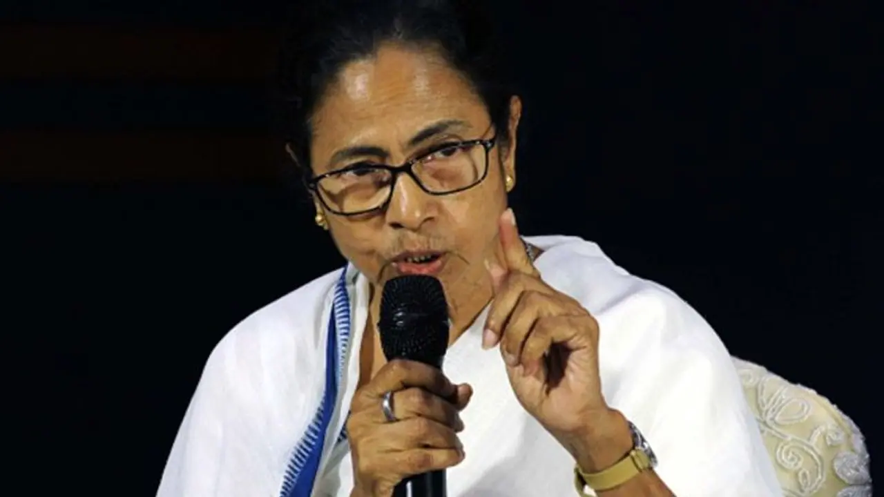 কোভিড যোদ্ধাদের মৃত্যুতে পরিবারের ১ জনকে চাকরি, বড় ঘোষণা মমতার