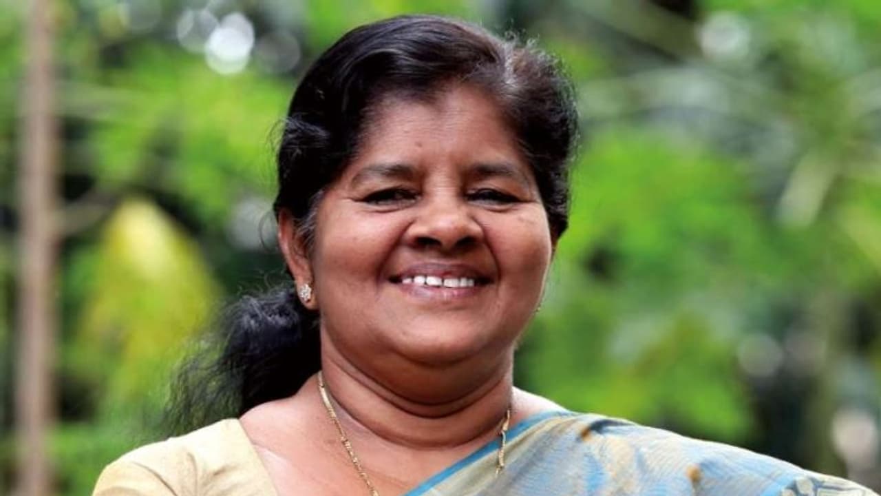 സർക്കാർ വിലക്ക് ലംഘിച്ചും ആരാധനാലയങ്ങളിൽ പോകുന്നവർക്കെതിരെ കർശന നടപടി: മെഴ്സിക്കുട്ടിയമ്മ സർക്കാർ വിലക്ക് ലംഘിച്ചും ആരാധനാലയങ്ങളിൽ പോകുന്നവർക്കെതിരെ കർശന നടപടി: മെഴ്സിക്കുട്ടിയമ്മ