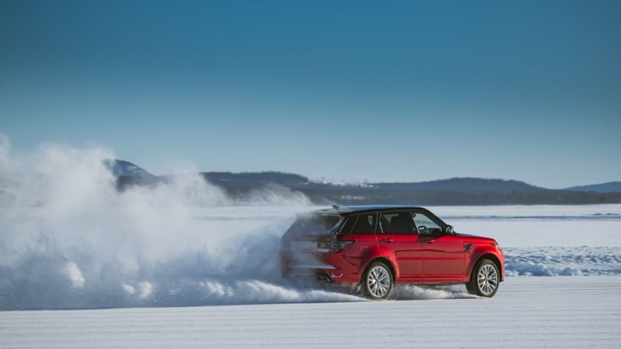 റേഞ്ച് റോവറിന് അൻപതാം പിറന്നാൾ റേഞ്ച് റോവറിന് അൻപതാം പിറന്നാൾ