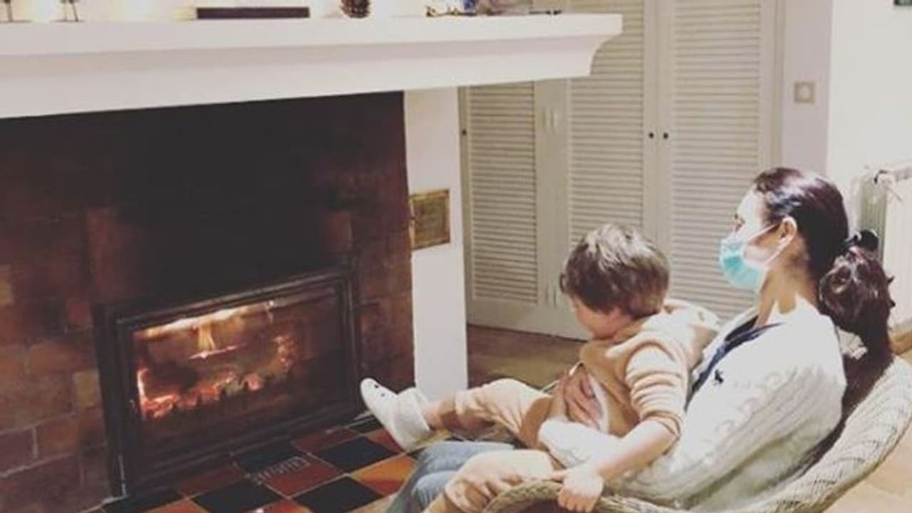 கொரோனாவில் இருந்து மீண்டு விட்டேன்! மகனுடன் எடுத்த புகைப்படம் வெளியிட்டு... மோசமான அனுபவத்தை கூறிய நடிகை! கொரோனாவில் இருந்து மீண்டு விட்டேன்! மகனுடன் எடுத்த புகைப்படம் வெளியிட்டு... மோசமான அனுபவத்தை கூறிய நடிகை!