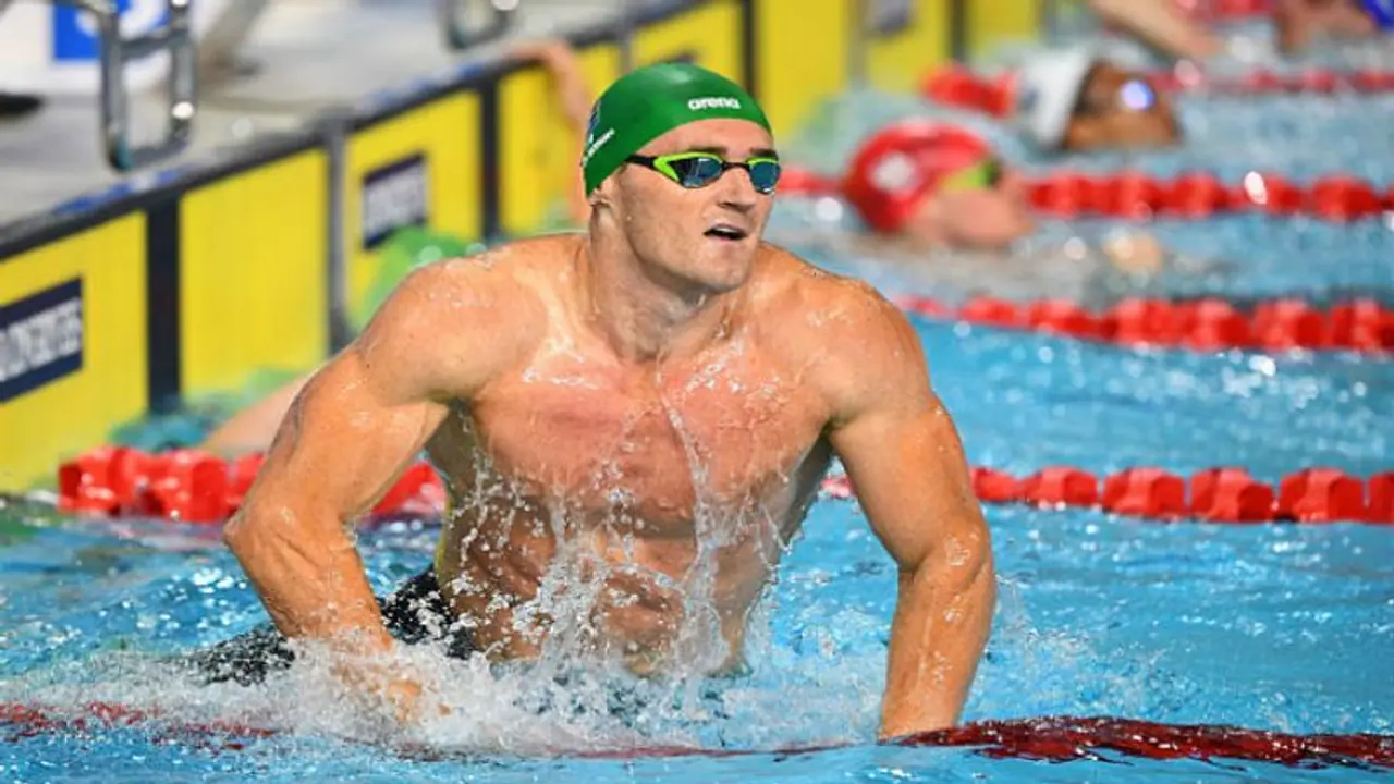 করোনা ভাইরাসে আক্রান্ত অলিম্পিকে সোনা জয়ী সাঁতারু ক্যামেরন ফান ডেন বার্গ