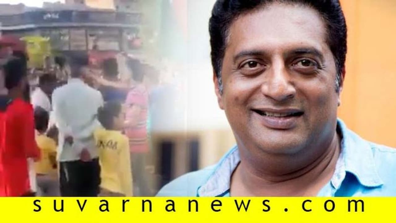 ತಟ್ಟೆ, ಗಂಟೆ ಹಿಡಿದು ಬೀದಿಗಿಳಿದ ಜನ; ಮೋದಿ ಬೆಂಬಲಿಸಿದ ಜನರನ್ನೇ ಟೀಕಿಸಿದ ನಟ? ತಟ್ಟೆ, ಗಂಟೆ ಹಿಡಿದು ಬೀದಿಗಿಳಿದ ಜನ; ಮೋದಿ ಬೆಂಬಲಿಸಿದ ಜನರನ್ನೇ ಟೀಕಿಸಿದ ನಟ?