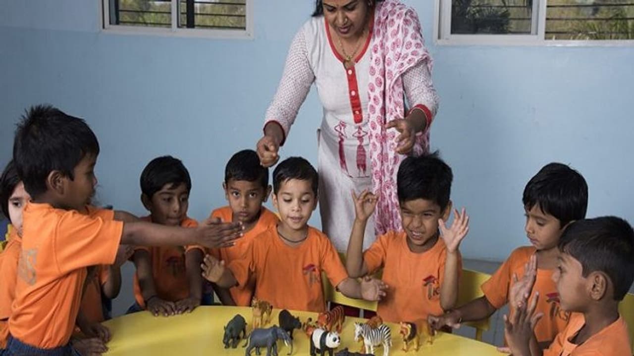 पंजाब में ETT शिक्षक पदों के लिए निकली वैकेंसी, जानें डिटेल्स पंजाब में ETT शिक्षक पदों के लिए निकली वैकेंसी, जानें डिटेल्स