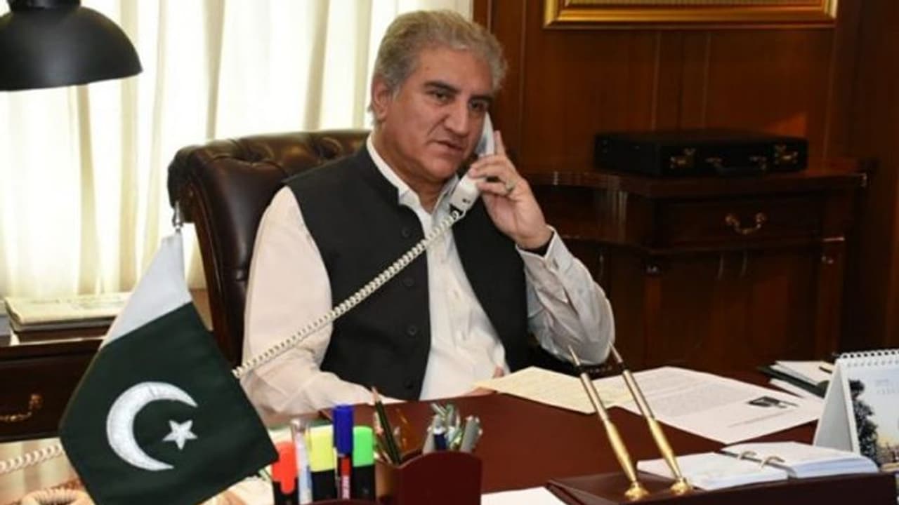 कोरोना के बहाने पाकिस्तान चाहता है अपना कर्ज माफ कराना, कुरैशी ने कहा विकसित देश गरीबों का कर्ज माफ करें कोरोना के बहाने पाकिस्तान चाहता है अपना कर्ज माफ कराना, कुरैशी ने कहा विकसित देश गरीबों का कर्ज माफ करें
