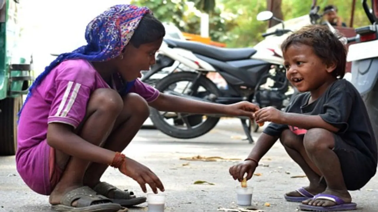 രാജ്യം 'ലോക്ക്ഡൗണ്‍' ആകുമ്പോള്‍ എങ്ങോട്ട് പോകണമെന്നറിയാതെ തെരുവിന്‍റെ മക്കൾ!