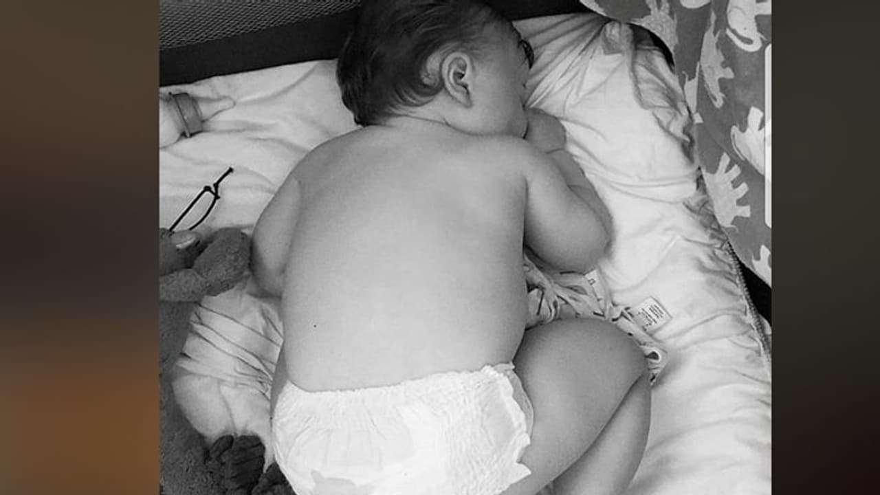 జీవితాంతం గుర్తుండాలని: పిల్ల పేరు కరోనా, పిల్లాడి పేరు లాక్డౌన్ జీవితాంతం గుర్తుండాలని: పిల్ల పేరు కరోనా, పిల్లాడి పేరు లాక్డౌన్