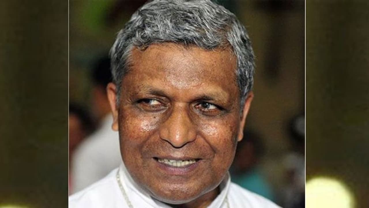 വിശ്വാസികൾ പള്ളിയിൽ പ്രവേശിക്കുന്നത് വിലക്കി ലത്തീൻ അതിരൂപത