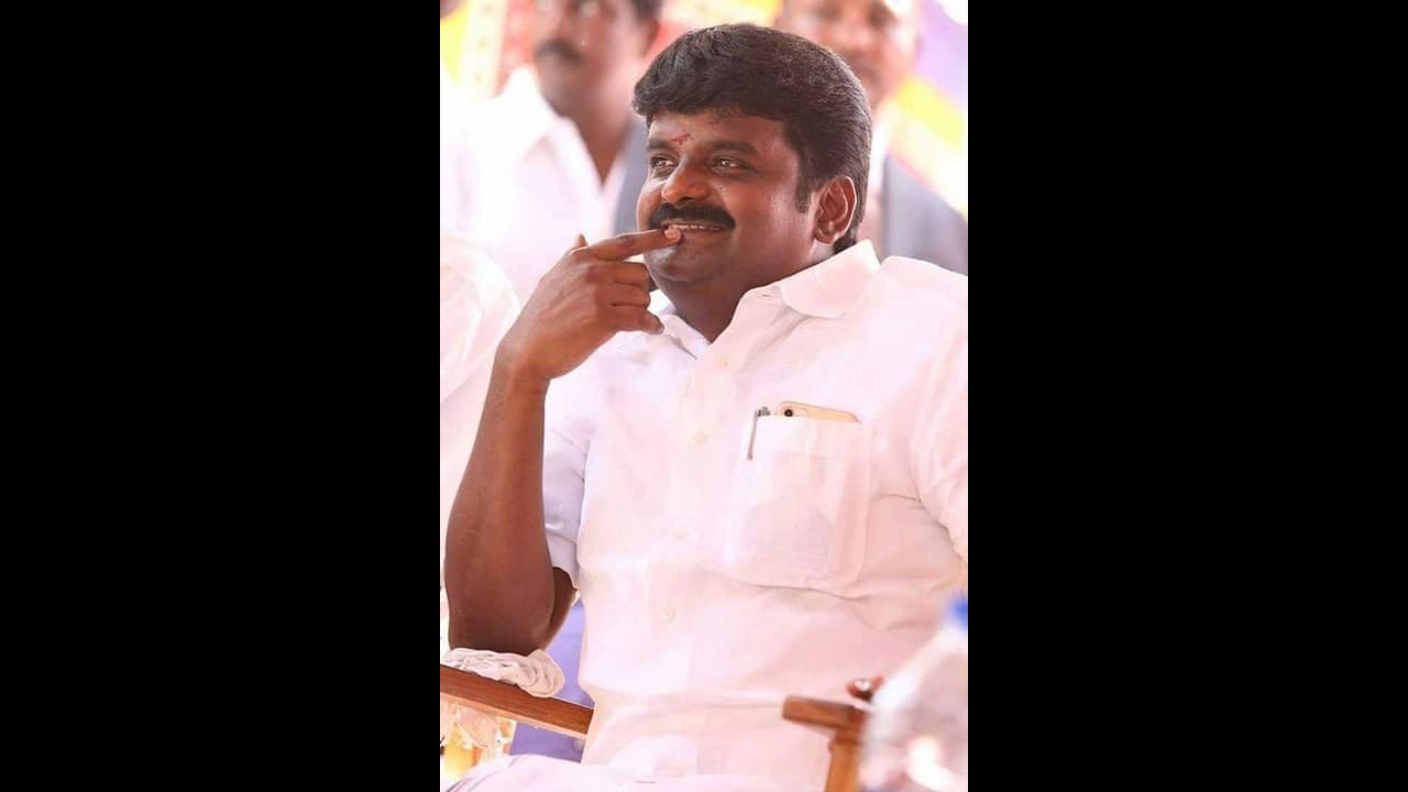 அப்பாவை போலவே பட்டையைக் கிளப்பும் அமைச்சர் விஜயபாஸ்கர் மகள்... அசத்தல் வீடியோ..!