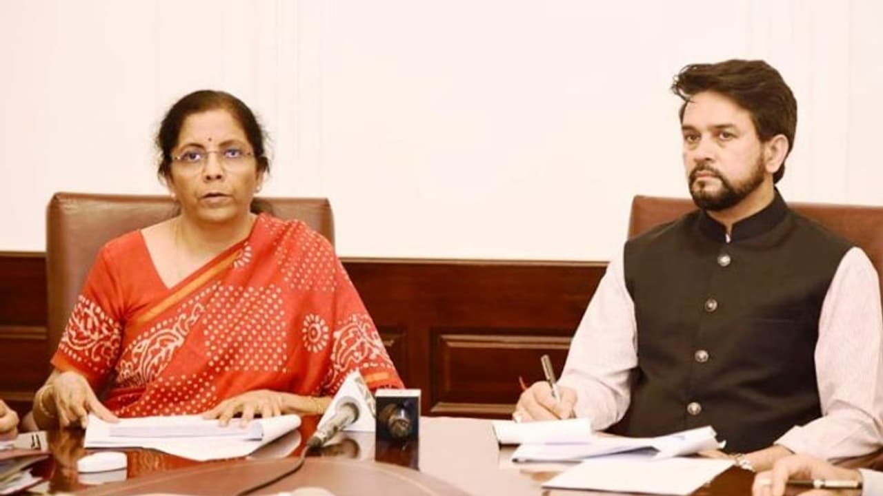 করোনাভাইরাসের বিরুদ্ধে লড়াইয়ের পুরস্কার, চিকিৎসক ও স্বাস্থ্য কর্মীদের ৫০ লক্ষ টাকার বিমা করোনাভাইরাসের বিরুদ্ধে লড়াইয়ের পুরস্কার, চিকিৎসক ও স্বাস্থ্য কর্মীদের ৫০ লক্ষ টাকার বিমা