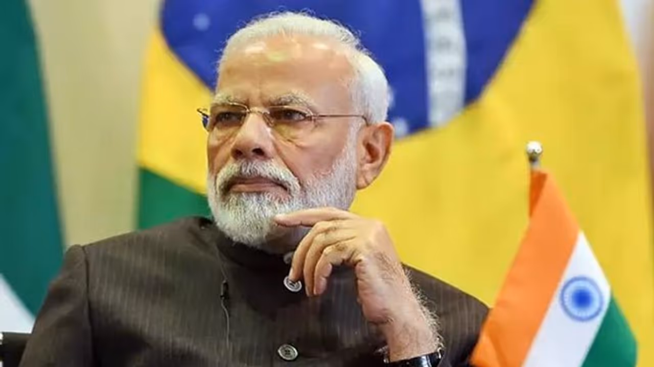 18 రోజుల్లో మహాభారత యుద్ధాన్నే గెలిచాం.. 21 రోజుల్లో కరోనాపై గెలవలేమా: మోడీ 18 రోజుల్లో మహాభారత యుద్ధాన్నే గెలిచాం.. 21 రోజుల్లో కరోనాపై గెలవలేమా: మోడీ