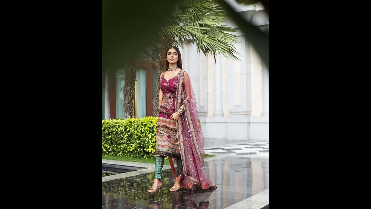 'மாஸ்டர்' படத்தில் மாளவிகா மோகனுக்கு வாய்ஸ் கொடுத்தது இந்த நடிகையா? 'மாஸ்டர்' படத்தில் மாளவிகா மோகனுக்கு வாய்ஸ் கொடுத்தது இந்த நடிகையா?