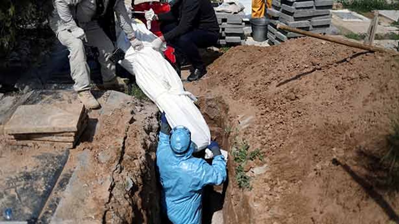 196 நாடுகள்..! 21 ஆயிரத்தை நெருங்கும் உயிர்பலி..! கோர முகத்தை காட்டும் கொரோனா..! 196 நாடுகள்..! 21 ஆயிரத்தை நெருங்கும் உயிர்பலி..! கோர முகத்தை காட்டும் கொரோனா..!