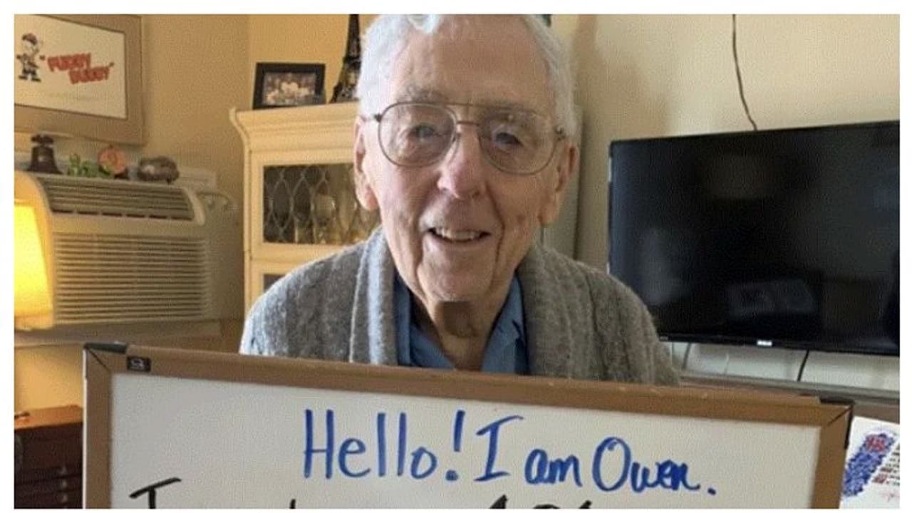 করোনার থাবার পণ্ড জন্মিদনের পার্টি, বৃদ্ধকে ১০১ হাজার লাইক উপহার নেটিজেনদের করোনার থাবার পণ্ড জন্মিদনের পার্টি, বৃদ্ধকে ১০১ হাজার লাইক উপহার নেটিজেনদের