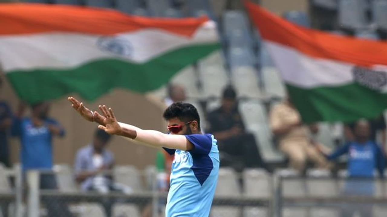 করোনার সঙ্গে যুদ্ধে জেতার মন্ত্র বাতলালো বিসিসিআই করোনার সঙ্গে যুদ্ধে জেতার মন্ত্র বাতলালো বিসিসিআই