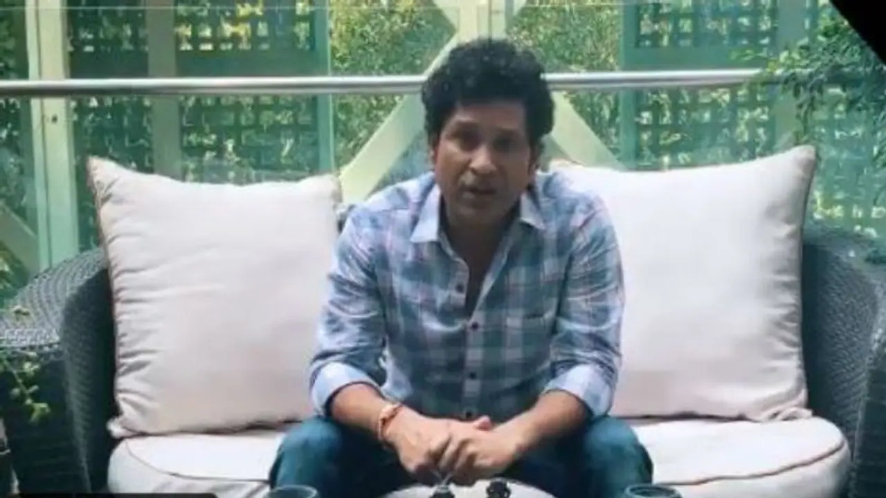 கொரோனா ஊரடங்கு: நம்ம ஆளுங்க சச்சினையே கடுப்பேத்திட்டாங்க.. மாஸ்டர் பிளாஸ்டரின் காட்டமான அறிவுரை.. வீடியோ கொரோனா ஊரடங்கு: நம்ம ஆளுங்க சச்சினையே கடுப்பேத்திட்டாங்க.. மாஸ்டர் பிளாஸ்டரின் காட்டமான அறிவுரை.. வீடியோ