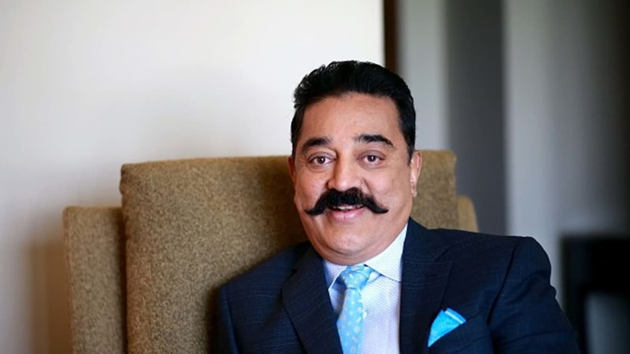 'കുടിയേറ്റ പ്രശ്നം ടൈംബോബ്; കൊറോണയെക്കാൾ ഗുരുതരമാകും മുമ്പ് പരിഹരിക്കണം': കമല്ഹാസന് 'കുടിയേറ്റ പ്രശ്നം ടൈംബോബ്; കൊറോണയെക്കാൾ ഗുരുതരമാകും മുമ്പ് പരിഹരിക്കണം': കമല്ഹാസന്