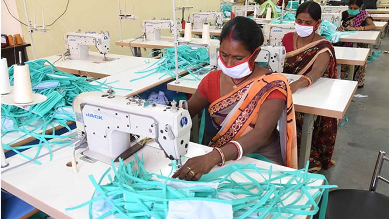 കൊവിഡ് പ്രതിരോധ പ്രവർത്തനങ്ങൾ ശക്തമാക്കി കേന്ദ്രവും സംസ്ഥാനങ്ങളും കൊവിഡ് പ്രതിരോധ പ്രവർത്തനങ്ങൾ ശക്തമാക്കി കേന്ദ്രവും സംസ്ഥാനങ്ങളും