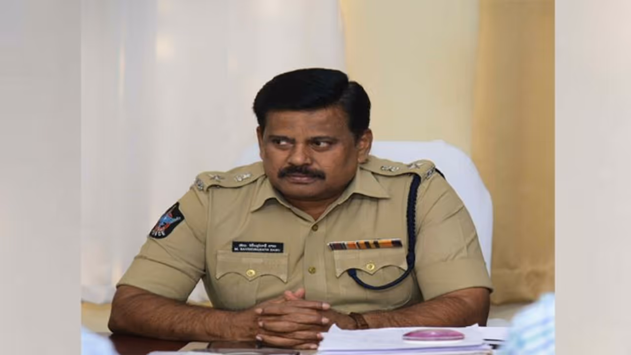 కరోనా మహమ్మారి కట్టడికి.... నిత్యావసరాలు కూడా ఇక డోర్ డెలివరీ కరోనా మహమ్మారి కట్టడికి.... నిత్యావసరాలు కూడా ఇక డోర్ డెలివరీ