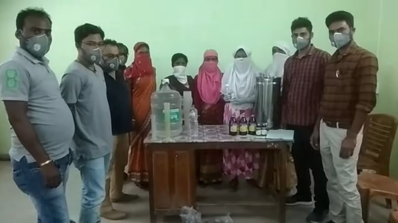 আকালের বাজারে এবার মিলবে জঙ্গলমহলে তৈরি স্য়ানিটাইজার