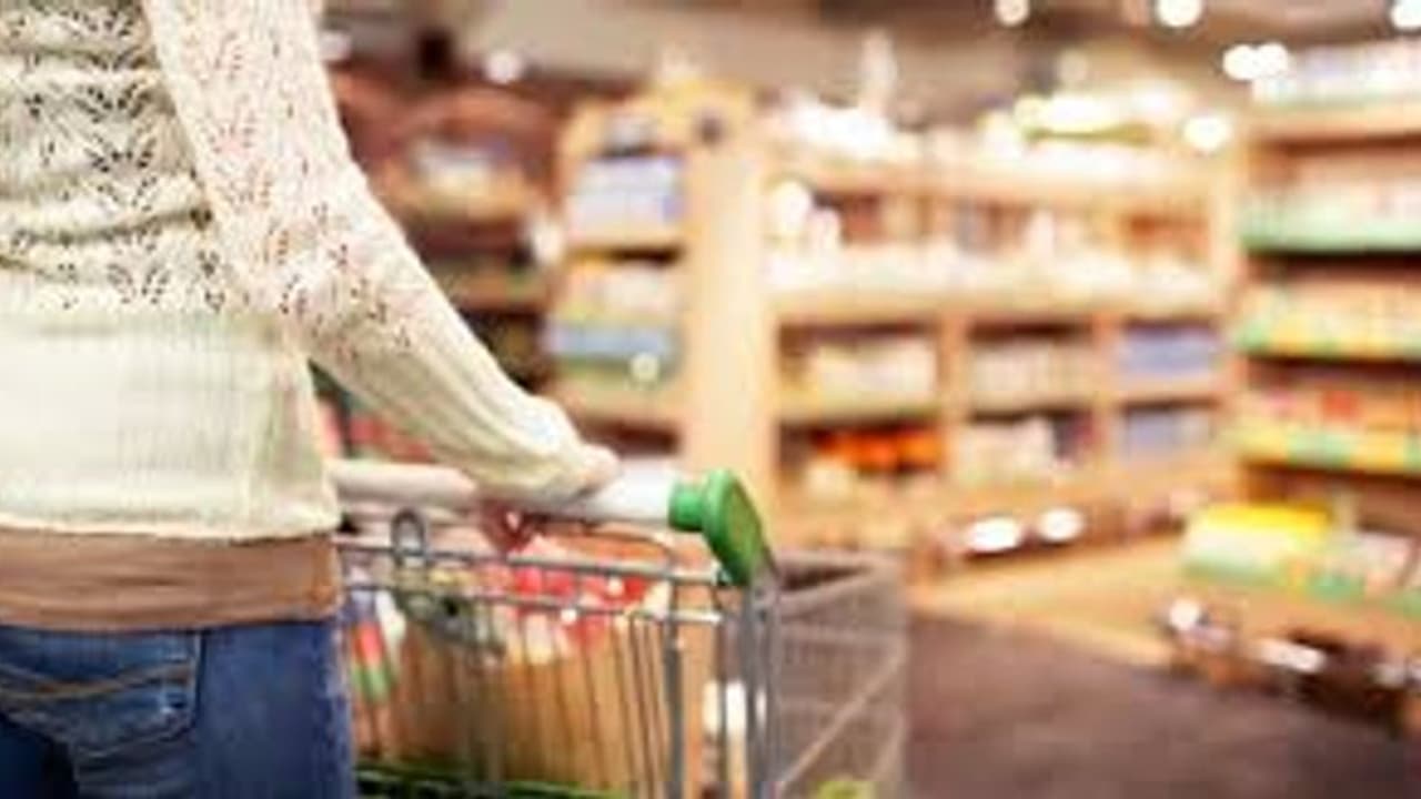 போன் செய்தால் போதும் மளிகை பொருட்கள் வீடு தேடி வரும்... மதுரை மாநகராட்சியின் அதிரடி நடவடிக்கை...!