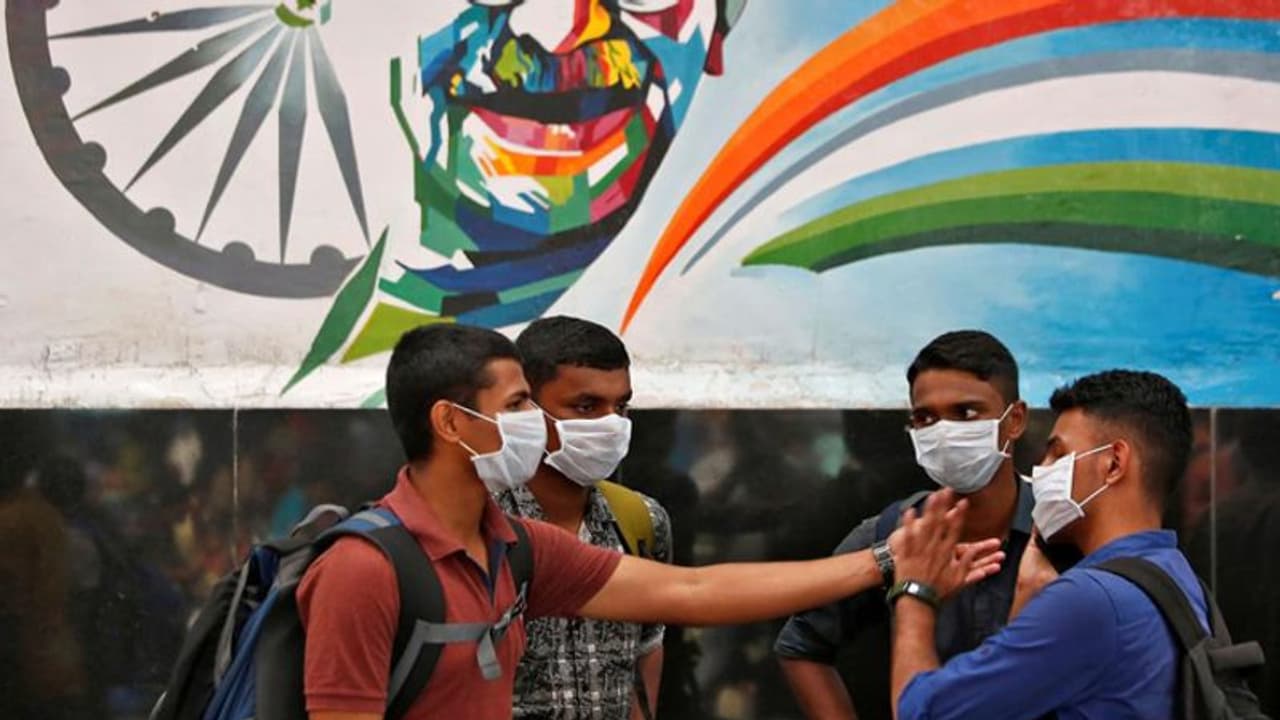 सबसे ज्यादा प्रभावित राज्य: महाराष्ट्र में 147 तो केरल में 137 मरीज, कर्नाटक में 10 महीने का बच्चा संक्रमित सबसे ज्यादा प्रभावित राज्य: महाराष्ट्र में 147 तो केरल में 137 मरीज, कर्नाटक में 10 महीने का बच्चा संक्रमित