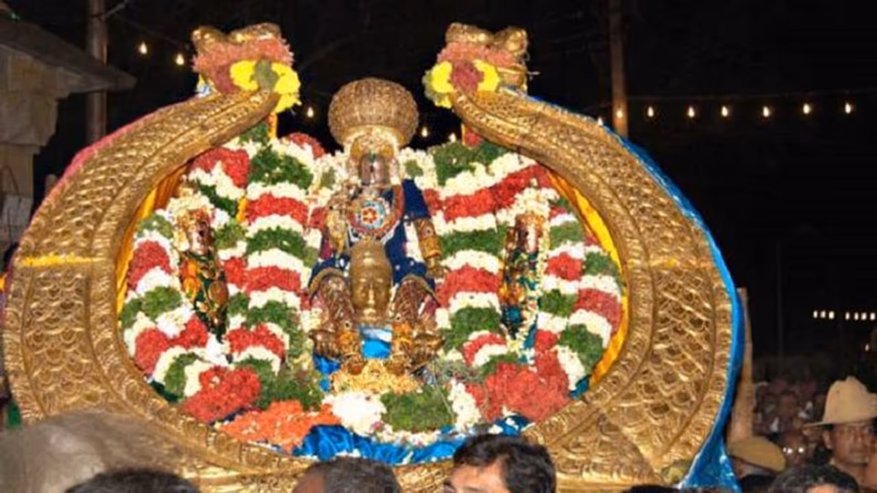 ಪ್ರಸಿದ್ಧ ಮೇಲುಕೋಟೆಯ ವೈರಮುಡಿ ಉತ್ಸವ : ಕಟ್ಟೆಚ್ಚರ ಪ್ರಸಿದ್ಧ ಮೇಲುಕೋಟೆಯ ವೈರಮುಡಿ ಉತ್ಸವ : ಕಟ್ಟೆಚ್ಚರ