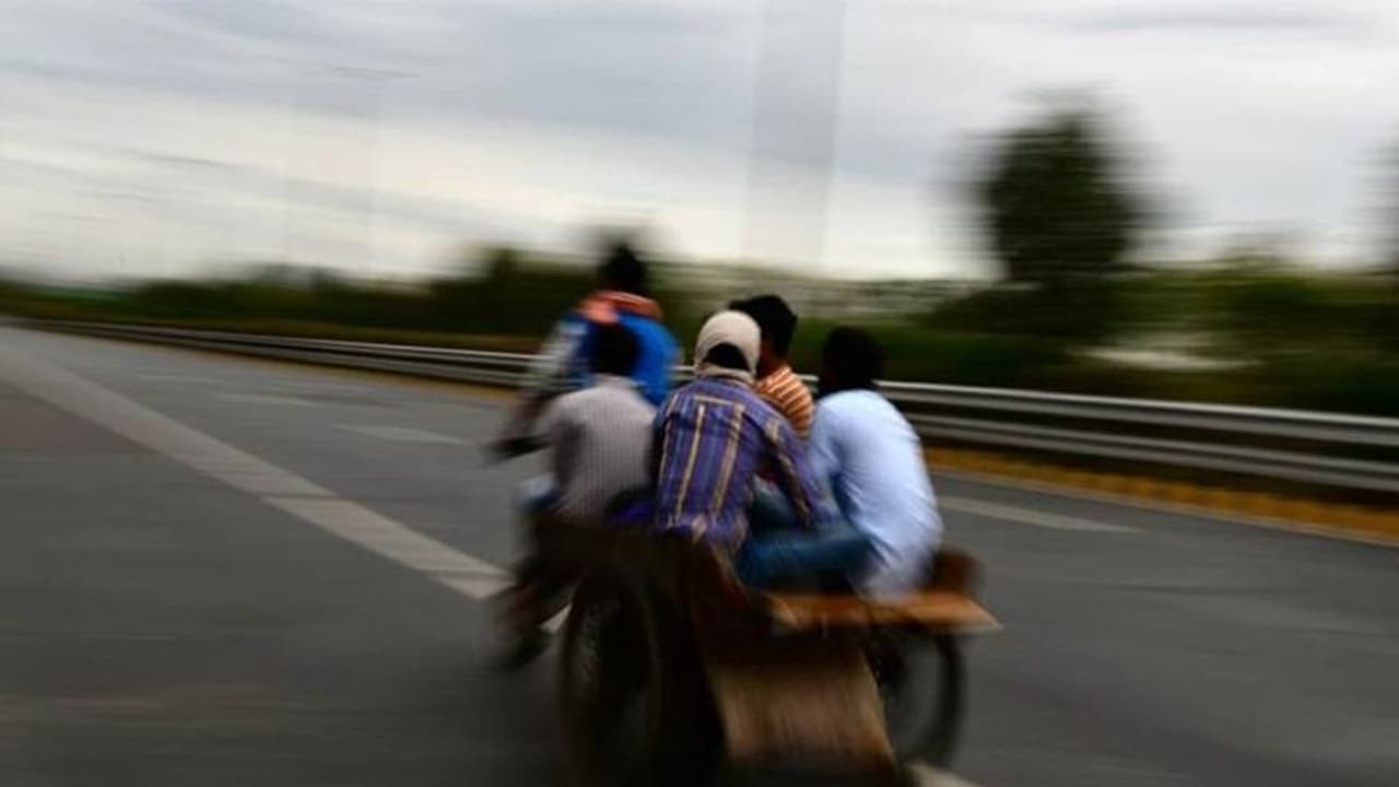 ಲಾಕ್ಡೌನ್ನಿಂದ ಮತ್ತಷ್ಟು ಸೇವೆ, ಚಟುವಟಿಕೆಗೆ ವಿನಾಯ್ತಿ! ಲಾಕ್ಡೌನ್ನಿಂದ ಮತ್ತಷ್ಟು ಸೇವೆ, ಚಟುವಟಿಕೆಗೆ ವಿನಾಯ್ತಿ!