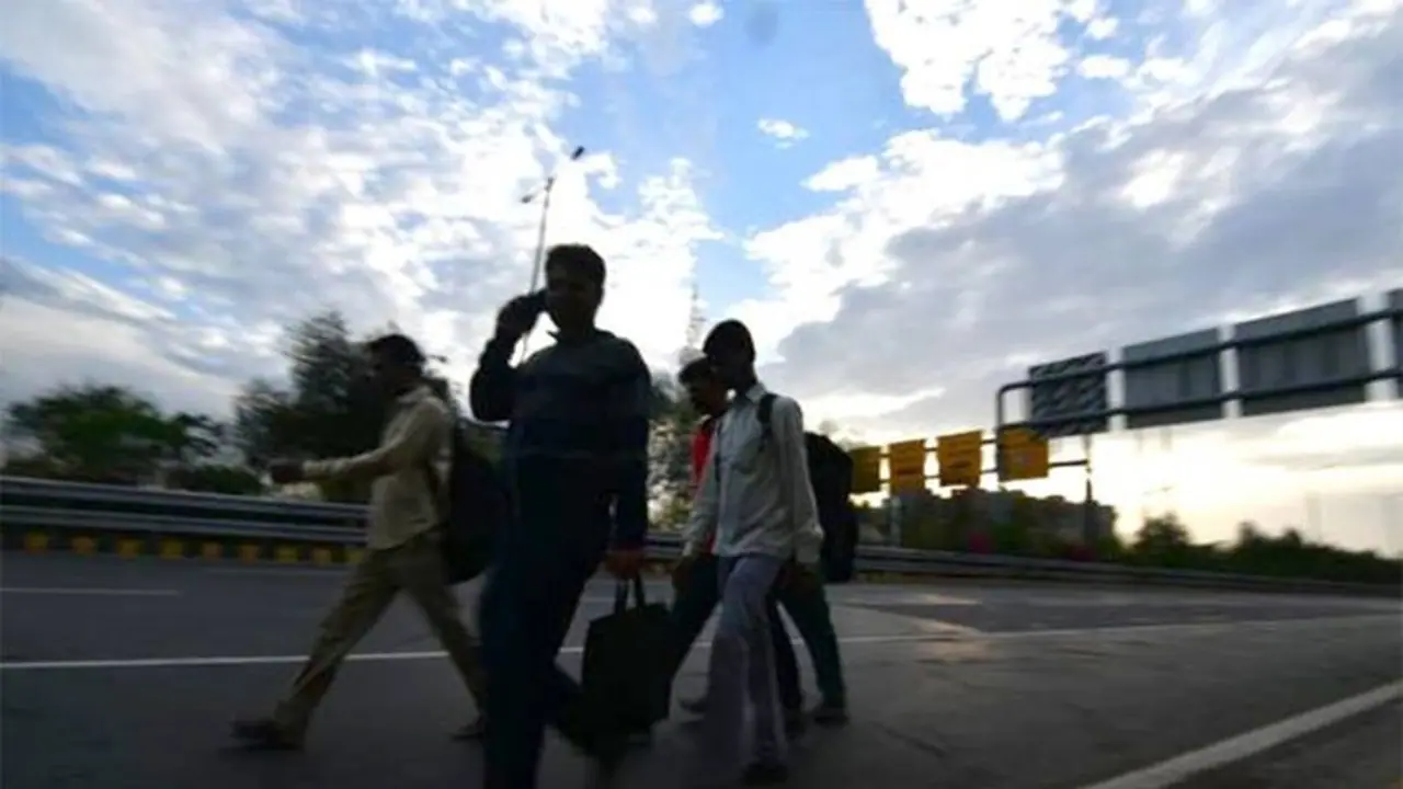 Delhi food delivery man dies after travelling 200 km on foot to reach home in Madhya Pradesh Delhi food delivery man dies after travelling 200 km on foot to reach home in Madhya Pradesh