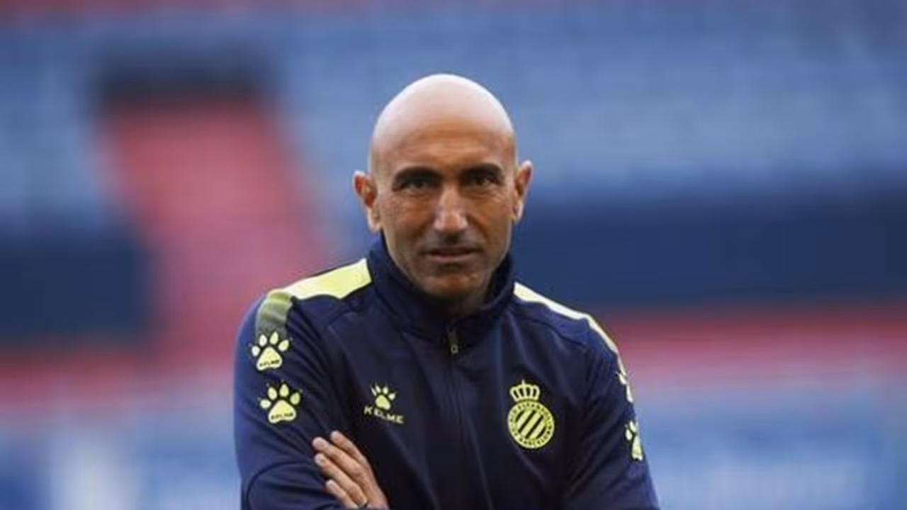 കൊവിഡില് നിലംതെറ്റി ക്ലബുകള്; ബാഴ്സക്ക് പിന്നാലെ എസ്പാന്യോളും ശമ്പളം വെട്ടിക്കുറയ്ക്കുന്നു കൊവിഡില് നിലംതെറ്റി ക്ലബുകള്; ബാഴ്സക്ക് പിന്നാലെ എസ്പാന്യോളും ശമ്പളം വെട്ടിക്കുറയ്ക്കുന്നു