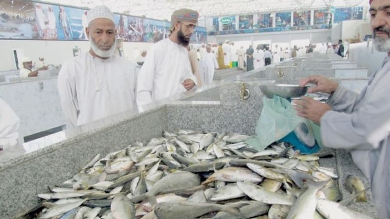 കൊവിഡ് 19: ഒമാനിൽ മത്സ്യവിപണന കേന്ദ്രങ്ങൾ അടച്ചിടാൻ ഉത്തരവ് കൊവിഡ് 19: ഒമാനിൽ മത്സ്യവിപണന കേന്ദ്രങ്ങൾ അടച്ചിടാൻ ഉത്തരവ്