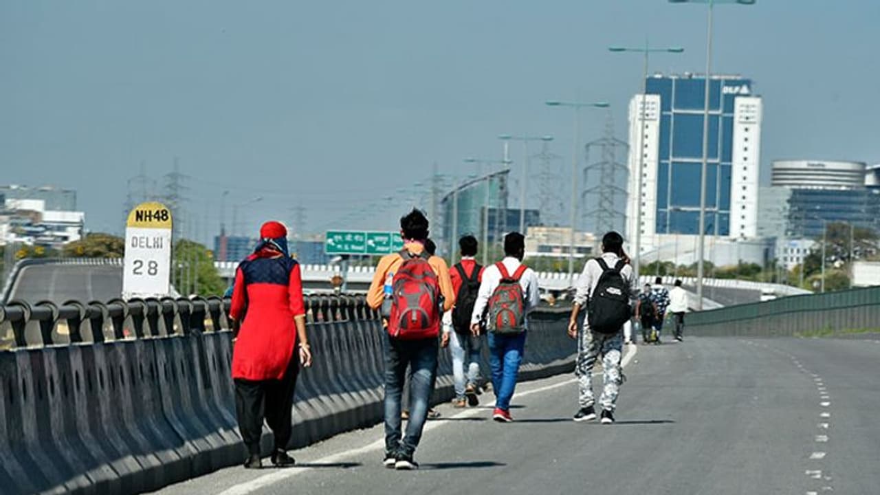 లాక్ డౌన్: ఉద్యోగులకు తెలంగాణ ప్రభుత్వం గుడ్ న్యూస్ లాక్ డౌన్: ఉద్యోగులకు తెలంగాణ ప్రభుత్వం గుడ్ న్యూస్