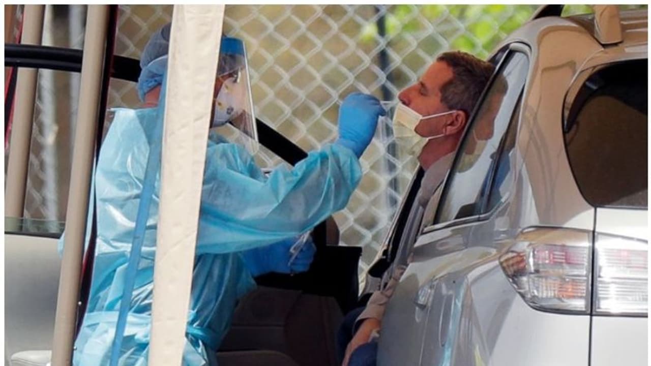 അമേരിക്കയിൽ സ്ഥിതി ഗുരുതരം, മരിച്ചവരുടെ എണ്ണം 2211; ഉദാസീന നിലപാടില്‍ സ്വീഡൻ