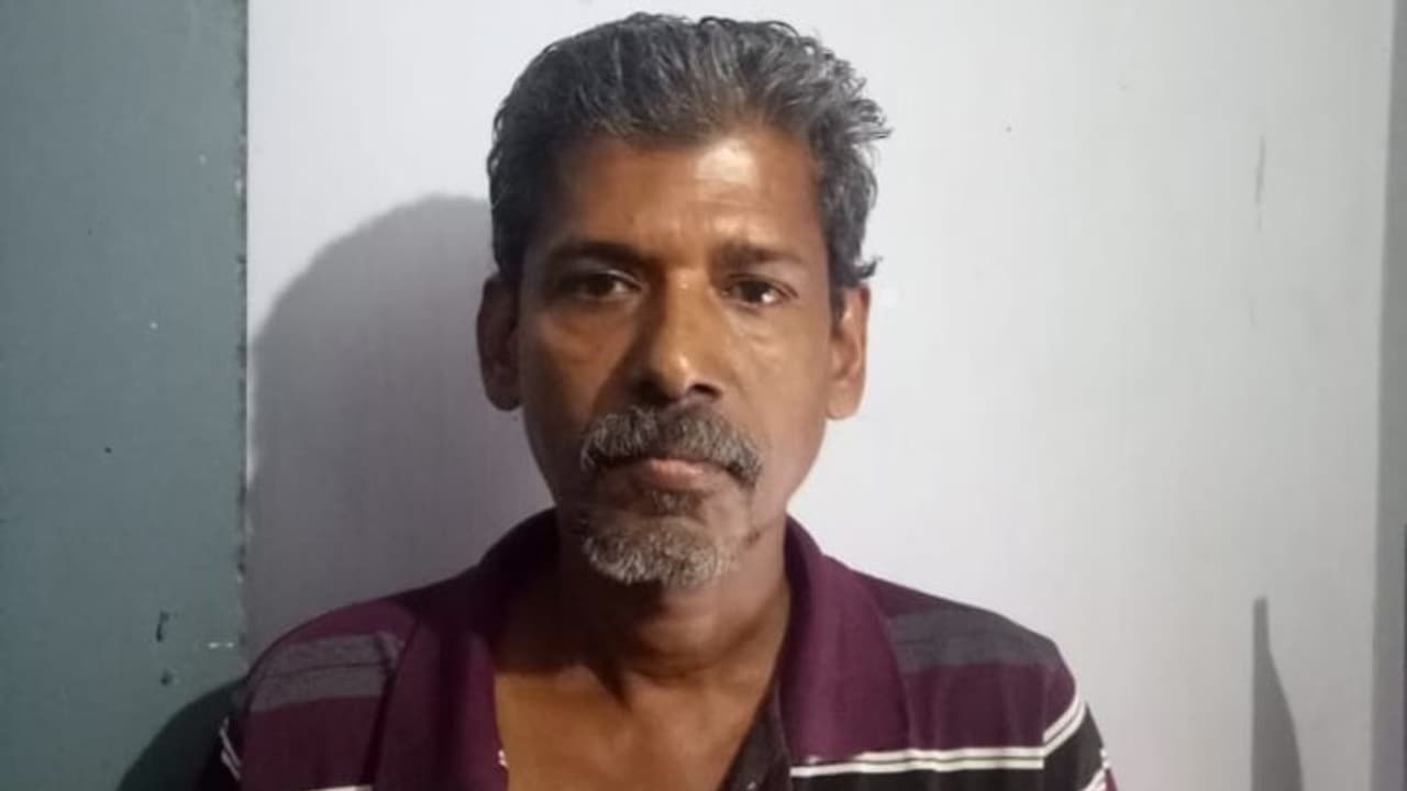 വൻ വൈൻ ശേഖരം; അമ്പത്തിനാലുകാരൻ പിടിയിൽ