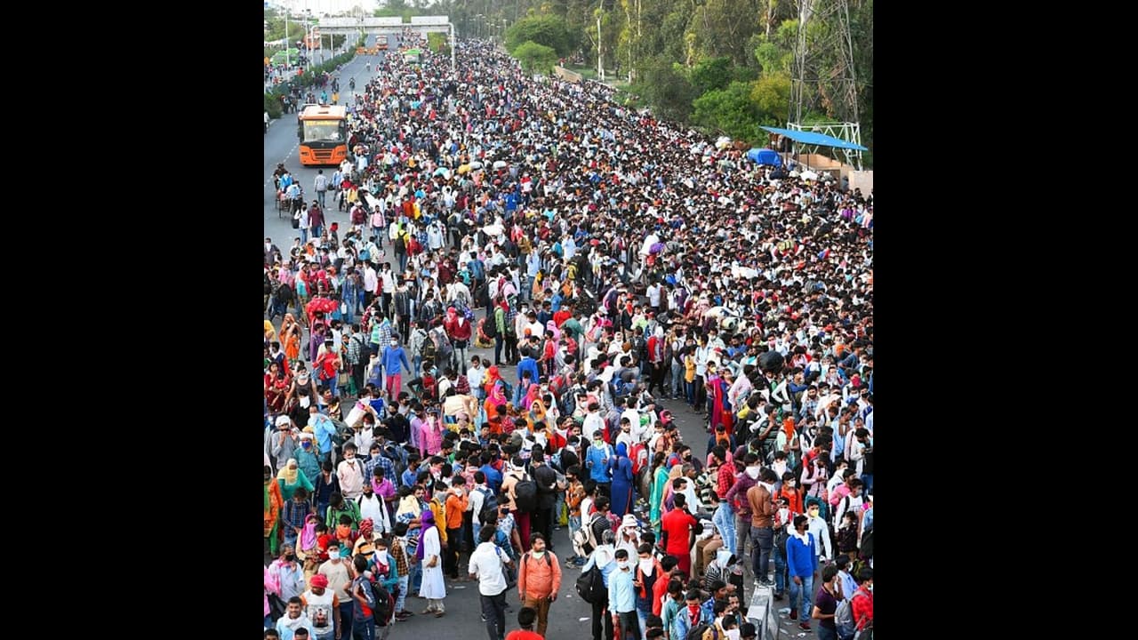 ১৪ দিন স্বেচ্ছাবন্দি থাকতে হবে, ঘরে ফেরা অভিবাসীদের নির্দেশ বিহার ও উত্তরপ্রদেশ সরকারের