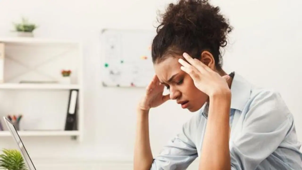 लॉकडाउन : मानसिक स्वास्थ्य से जुड़े मुद्दों के लिए सरकार ने शुरू की हेल्पलाइन नंबर लॉकडाउन : मानसिक स्वास्थ्य से जुड़े मुद्दों के लिए सरकार ने शुरू की हेल्पलाइन नंबर