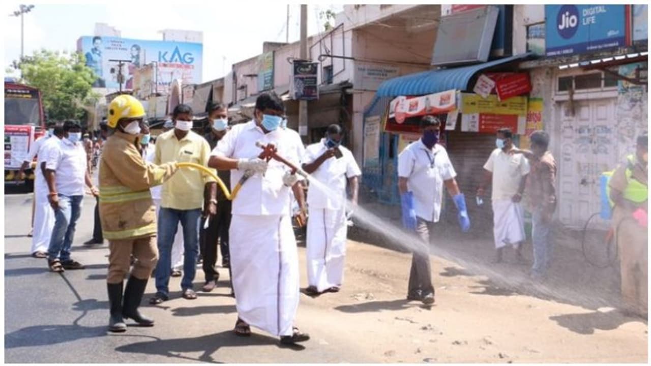 வாடா வாடா கொரோனா..! பட்டையை கிளப்பும் தமிழக அமைச்சர்கள்..! வாடா வாடா கொரோனா..! பட்டையை கிளப்பும் தமிழக அமைச்சர்கள்..!