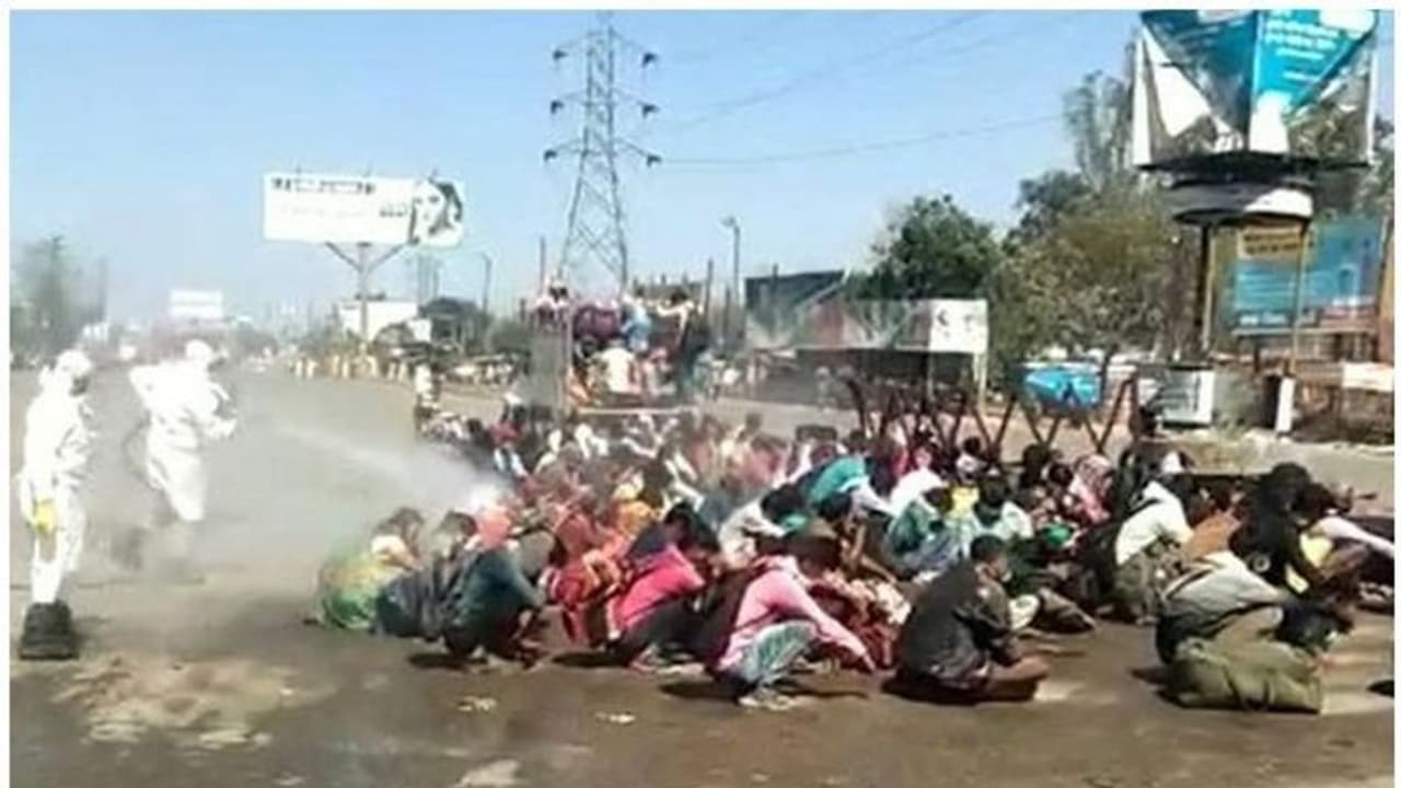 'കൂട്ട സാനിറ്റൈസേഷന്‍ നിര്‍ദേശിച്ചിട്ടില്ല'; ബറേലിയില്‍ നടന്നത് തെറ്റെന്ന് ആരോഗ്യമന്ത്രാലയം