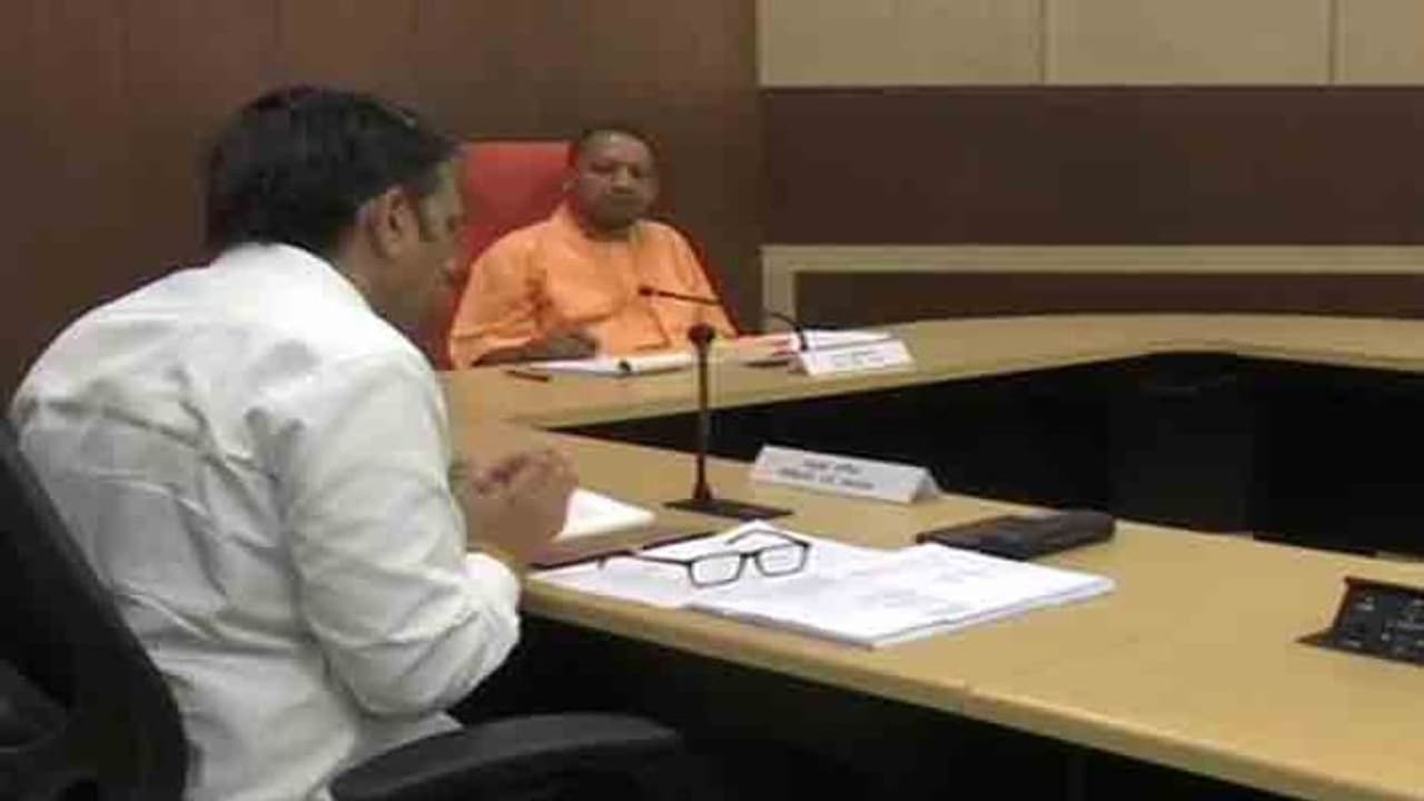 CM योगी की डांट के बाद हटाए गए नोएडा के डीएम, सुहास एलवाई बनाए गए नोएडा के नए DM CM योगी की डांट के बाद हटाए गए नोएडा के डीएम, सुहास एलवाई बनाए गए नोएडा के नए DM