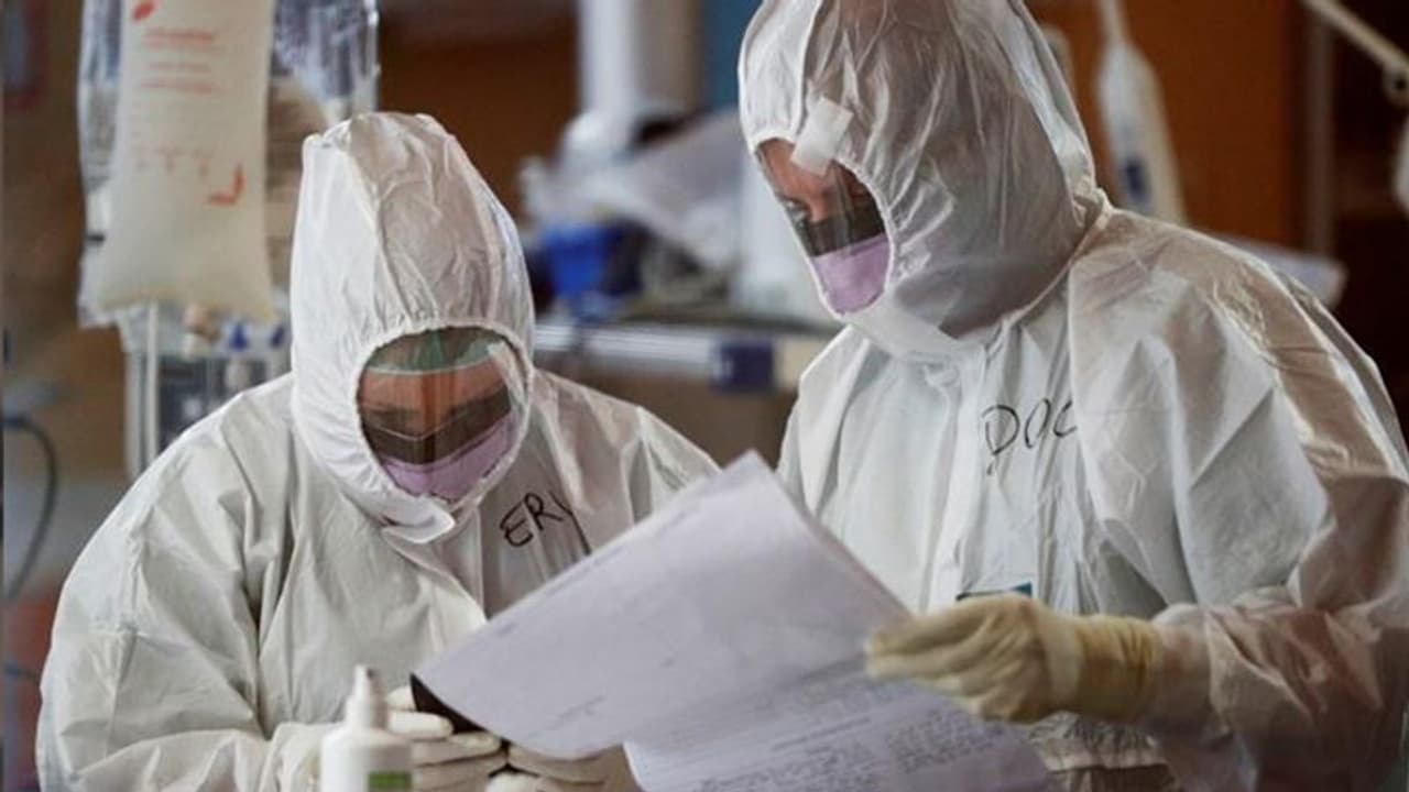 राज्यों का हालः दिल्ली में लॉकडाउन फ्लॉप, इंदौर देश का 8 वां सबसे संक्रमित शहर; महाराष्ट्र में 10 मौतें राज्यों का हालः दिल्ली में लॉकडाउन फ्लॉप, इंदौर देश का 8 वां सबसे संक्रमित शहर; महाराष्ट्र में 10 मौतें