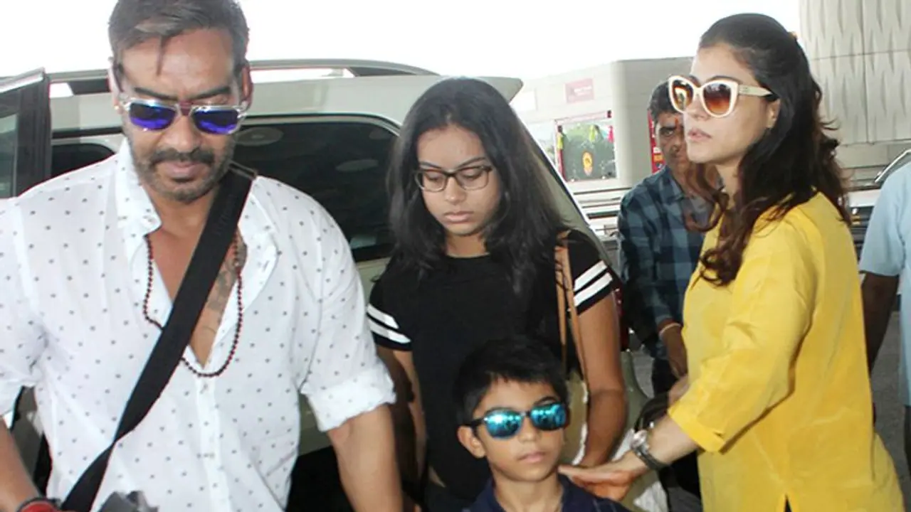 நடிகை கஜோல் மற்றும் அவர் மகள் நைஸாவிற்கு கொரோனா பாதிப்பா? விளக்கம் கொடுத்த அஜய் தேவ்கன்! நடிகை கஜோல் மற்றும் அவர் மகள் நைஸாவிற்கு கொரோனா பாதிப்பா? விளக்கம் கொடுத்த அஜய் தேவ்கன்!