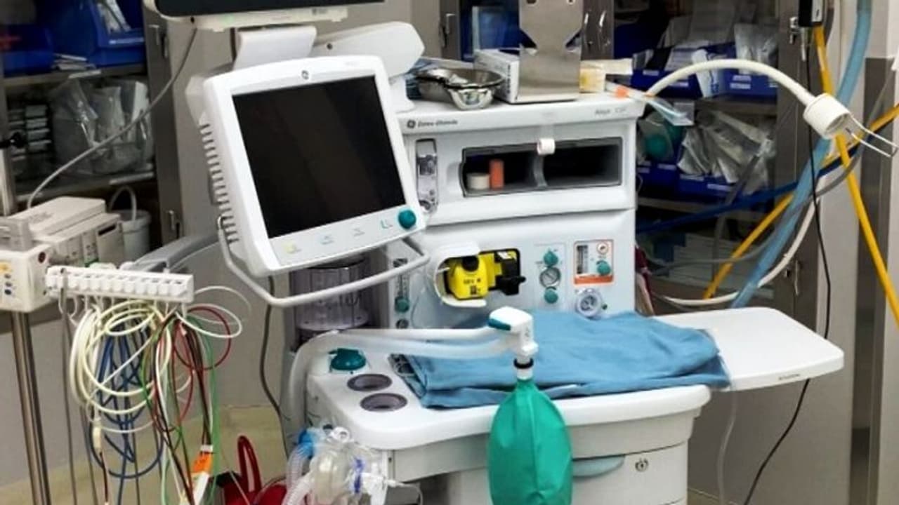 37 கோடி மதிப்புள்ள 500 வென்டிலேட்டர்களை கொரோனா சிகிச்சைக்கு வழங்கிய HCL நிறுவனம்!