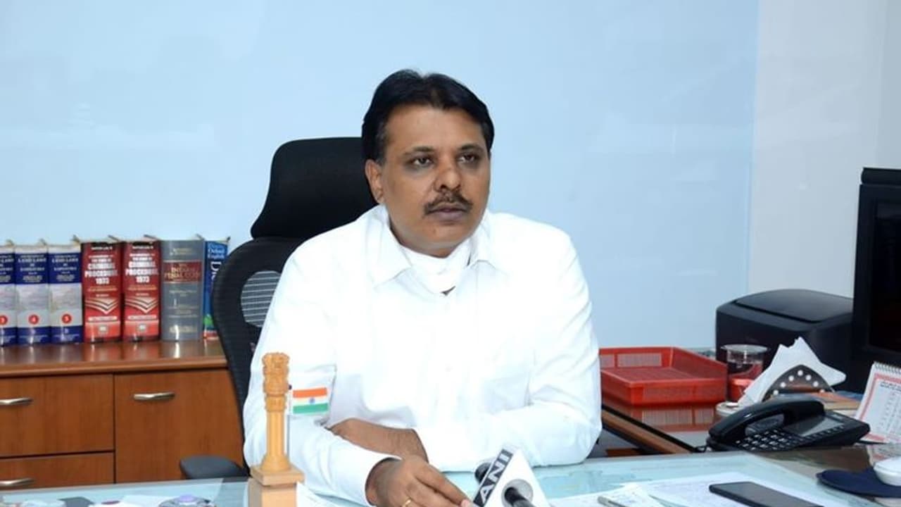 ಕಲಬುರಗಿ: 12ದಿನದಿಂದ ಇಲ್ಲ ಹೊಸ ಕೊರೋನಾ ಕೇಸ್, ಇದರ ಬೆನ್ನಲ್ಲೇ ಮತ್ತೊಂದು ಗುಡ್ ನ್ಯೂಸ್ ಕಲಬುರಗಿ: 12ದಿನದಿಂದ ಇಲ್ಲ ಹೊಸ ಕೊರೋನಾ ಕೇಸ್, ಇದರ ಬೆನ್ನಲ್ಲೇ ಮತ್ತೊಂದು ಗುಡ್ ನ್ಯೂಸ್