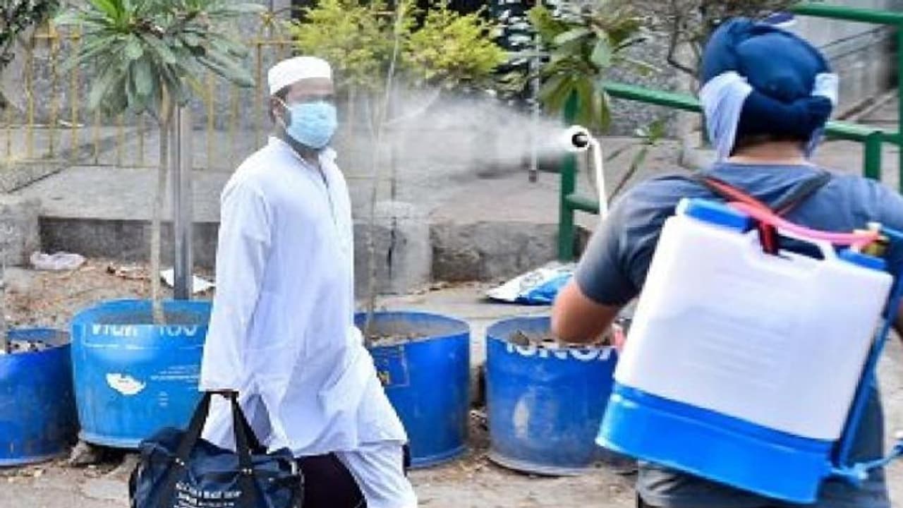 24 घंटे में 227 संक्रमित 3 मौत, सरकार ने कहा, लोगों का समर्थन नहीं मिल रहा, इसलिए कोरोना फैल रहा है 24 घंटे में 227 संक्रमित 3 मौत, सरकार ने कहा, लोगों का समर्थन नहीं मिल रहा, इसलिए कोरोना फैल रहा है