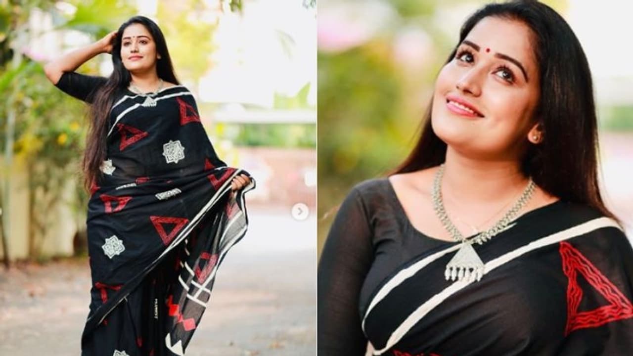 'കറുപ്പില് ഒന്നുകൂടി മൊഞ്ചുകൂടും അനുകുട്ടിക്ക്'; ഫോട്ടോഷൂട്ട് ചിത്രങ്ങള് പങ്കുവച്ച് അനുമോള് 'കറുപ്പില് ഒന്നുകൂടി മൊഞ്ചുകൂടും അനുകുട്ടിക്ക്'; ഫോട്ടോഷൂട്ട് ചിത്രങ്ങള് പങ്കുവച്ച് അനുമോള്