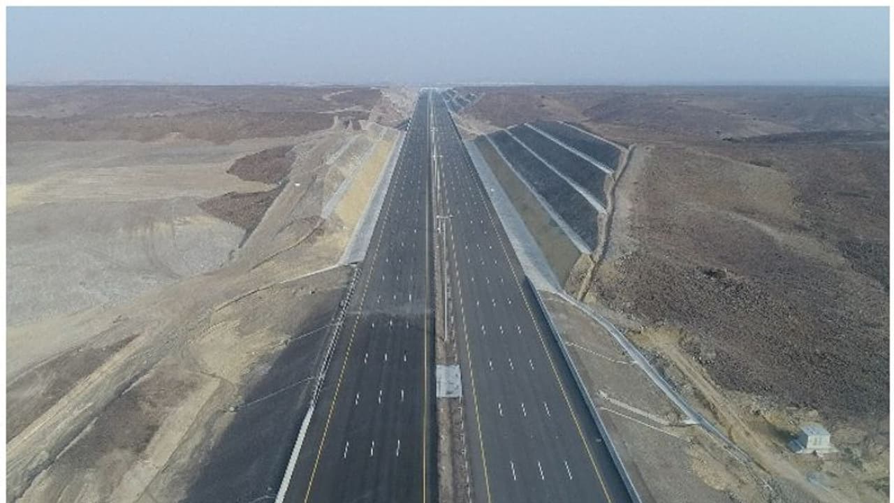 ഒമാനില് നാളെ മുതൽ ഗവർണറേറ്റുകൾക്കിടയിലുള്ള യാത്രകള്ക്ക് നിയന്ത്രണം ഒമാനില് നാളെ മുതൽ ഗവർണറേറ്റുകൾക്കിടയിലുള്ള യാത്രകള്ക്ക് നിയന്ത്രണം